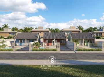 Casa · 71m² · 2 Quartos · 3 Vagas · Casa com piscina e ótimo terreno