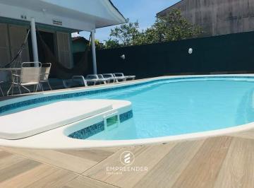 Casa · 360m² · 5 Quartos · 5 Vagas · Casa ampla com 4 quartos a 300 metros do mar