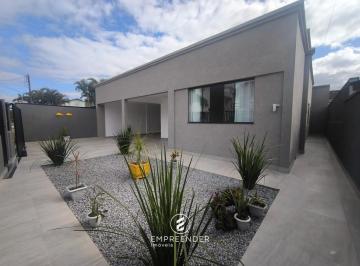 Casa · 720m² · 5 Quartos · 4 Vagas · Casa com piscina a venda Ipacaray