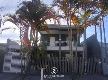 Casa · 6 Quartos · 4 Vagas · Sobrado com piscina na faixa mar em Ipanema