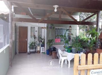 Casa · 102m² · 2 Quartos · 1 Vaga · Casa a venda faixa mar Balneario Leblon
