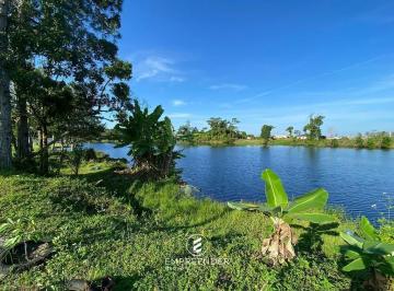 Terreno · 2700m² · Vendo terreno com lago na praia Matinhos Parana