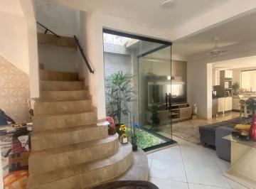 Casa · 200m² · 5 Quartos · 2 Vagas · Sobrado a venda em Paranagua