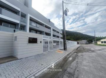 Apartamento · 42m² · 2 Quartos · 1 Vaga · Apartamento com suíte e churrasqueira em Matinhos