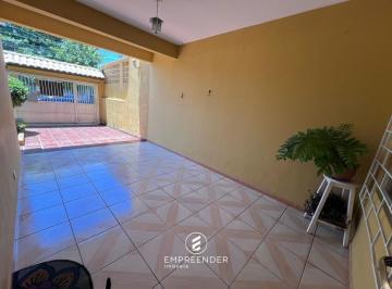Casa · 126m² · 3 Quartos · 2 Vagas · Sobrado com 3 quartos sendo 1 suíte em Paranaguá