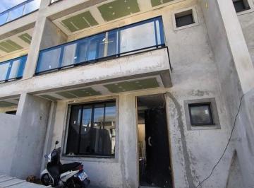 Casa · 194m² · 3 Quartos · 2 Vagas · Tríplex a venda Matinhos