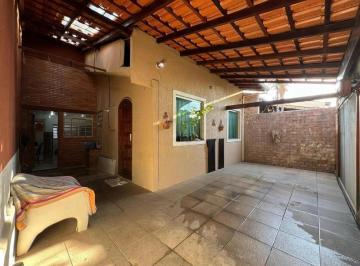 Casa · 180m² · 3 Quartos · 3 Vagas · CASA À VENDA | 3 QUARTOS | 01 BANHEIRO | 03 VAGAS