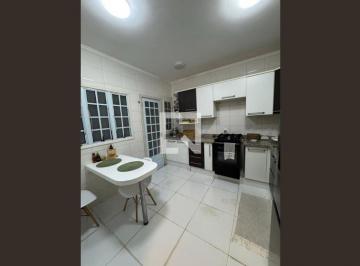 Localizada em Campinas, esta espaçosa casa de 238 metros quadrados oferece um am · Casa à Venda - Nova Campinas, 4 Quartos, 238 m2