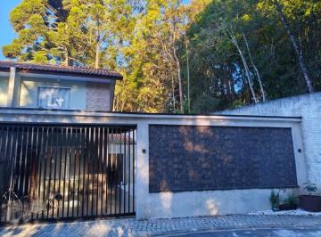Casa · 60m² · 2 Quartos · 1 Vaga · Sobrado à venda em condomínio fechado no bairro Itaqui