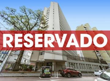 Apartamento · 134m² · 3 Quartos · 1 Vaga · AMPLO APARTAMENTO NO CENTRO DE CURITIBA COM 03 DORMITORIOS E UMA VAGA DE GARAGEM, EM ANDAR ALTO E LI