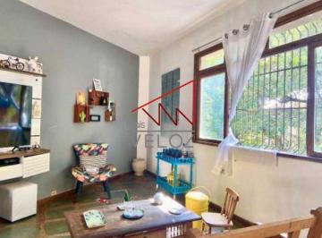 Apartamento · 219m² · 5 Quartos · Casa muito grande na Rua das Acácias