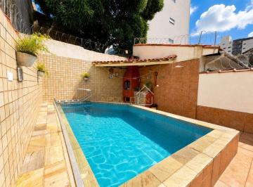 Casa · 173m² · 3 Quartos · 2 Vagas · Sobreposta Alta 3 Quartos 3 Suites - Campo Grande - Santos.