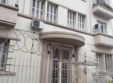 Apartamento · 72m² · 3 Quartos · Apartamento de 3 quartos e 2 banheiros, desocupado e pronto para morar