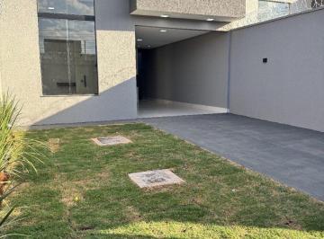 Casa · 112m² · 3 Quartos · 3 Vagas · Casa 3 Qts 1 suíte Jardim Veneza - Ap. Goiânia