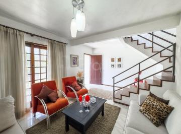 1 · Casa Residencial de 171 m² com 4 quartos sendo 1 suíte no Jardim Atlântico