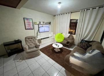 Casa · 124m² · 3 Quartos · 2 Vagas · Sobrado frontal no Ermelino Matarazzo com 3 dormitórios, 1 suíte, 2 vagas e 124 m²
