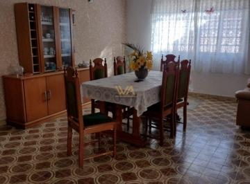 Casa · 189m² · 3 Quartos · 4 Vagas · Sobrado à Venda no Centro de Mogi das Cruzes com 3 Dormitórios