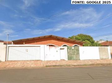 Casa de 1 quarto, Assis · Casa c/ piscina 210m², Assis/SP
