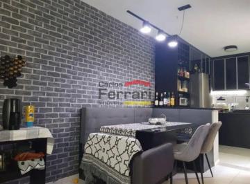 Casa · 60m² · 2 Quartos · 2 Vagas · Casa em Condomínio Fechado, com 60m², 2 quartos sendo 2 suítes e 2 vagas no Jard