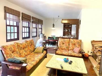 Casa · 154m² · 3 Quartos · 2 Vagas · Casa em Alto, Teresópolis/RJ de 154m² 3 quartos à venda por R$ 870.000,00