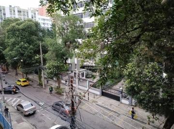 Apartamento · 105m² · 3 Quartos · 1 Vaga · Apartamento à venda. 115m², 3 quartos, dependências e vaga. Código 25056