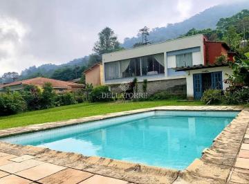 Casa · 161m² · 3 Quartos · 5 Vagas · Casa em Carlos Guinle, Teresópolis/RJ de 161m² 3 quartos à venda por R$ 1.100.000,00