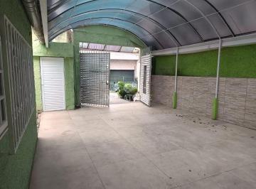 Casa · 176m² · 1 Quarto · Casa em Várzea, Teresópolis/RJ de 176m² 1 quartos para locação R$ 6.000,00/mes