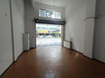Comercial · 37m² · Ponto em Várzea, Teresópolis/RJ de 37m² para locação R$ 3.700,00/mes
