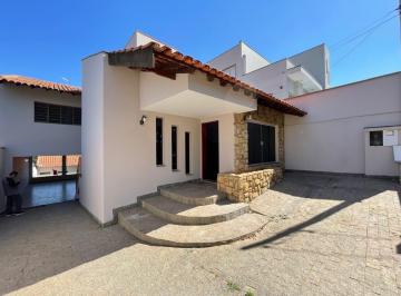 Casa · 202m² · 3 Quartos · 4 Vagas · Casa em Centro, Louveira/SP de 202m² 3 quartos para locação R$ 6.600,00/mes