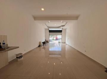 Comercial · 55m² · Loja em Vila Caiçara, Praia Grande/SP de 55m² para locação R$ 3.190,00/mes