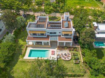 Casa · 629m² · 4 Quartos · 3 Vagas · Casa no condomínio Fazenda Vila Real para venda com 4 quartos, sendo 4 suítes, 629m²