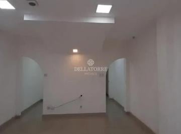 Comercial · 51m² · Ponto em Várzea, Teresópolis/RJ de 51m² para locação R$ 4.500,00/mes