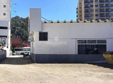 Comercial · 84m² · 4 Vagas · Galpão em Várzea, Teresópolis/RJ de 84m² para locação R$ 8.000,00/mes