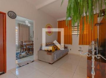 Esta espaçosa casa disponível para aluguel ou compra é a oportunidade que você e · Casa à Venda - Vila Industrial, 8 Quartos, 600 m2