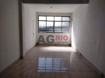 Comercial · 1100m² · TRÊS SALAS COMERCIAIS À VENDA COM TOTAL DE 1.100 M² NO CAMPINHO