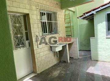 Casa · 147m² · 4 Quartos · 1 Vaga · CASA À VENDA COM 4 QUARTOS EM BENTO RIBEIRO