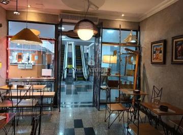 Comercial · 34m² · 1 Vaga · Ponto em Várzea, Teresópolis/RJ de 34m² à venda por R$ 650.000,00