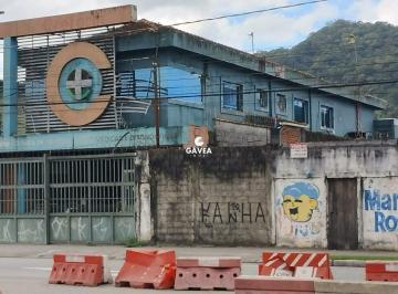 Terreno · 900m² · 3 Vagas · Terreno à venda no São Jorge em Santos.