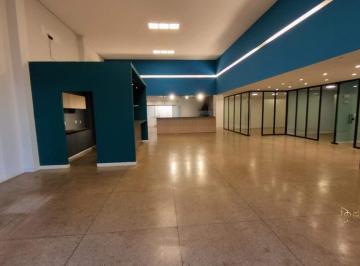 Comercial · 360m² · 4 Vagas · Comercial para aluguel, 4 vagas, São Cristóvão - Patrocínio/MG