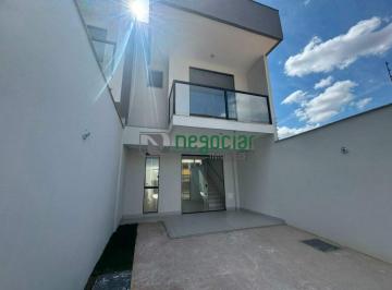 Casa · 111m² · 3 Quartos · 2 Vagas · Casas geminadas com áreas externas, 3 quartos no bairro Angola.