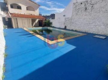Casa · 300m² · 4 Quartos · Alugo Casa na Avenida Canavieiras