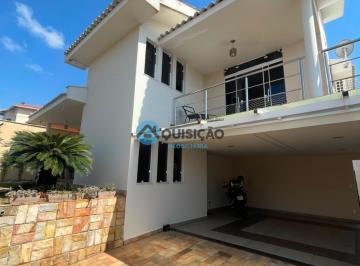Casa · 4 Quartos · 4 Vagas · Casa 4 Quartos (2 Suítes)