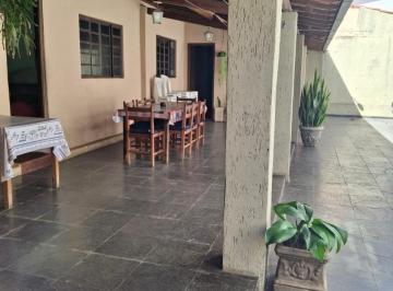 Casa · 360m² · 3 Quartos · 3 Vagas · Casa para venda em Ouro Preto de 360.00m² com 3 Quartos, 1 Suite e 3 Garagens