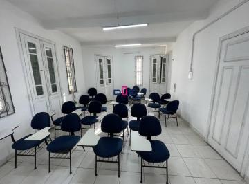 3d5871e57cc620fff55aefe62a2e203f8a277902 · Conjunto comercial com 64 m² e 3 salas independentes no Centro de Santos