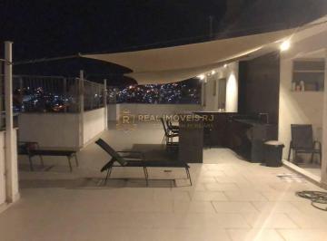 Apartamento · 360m² · 4 Quartos · 3 Vagas · Desfrute de Luxo e Conforto na Cobertura de 4 Quartos no Maison Vert