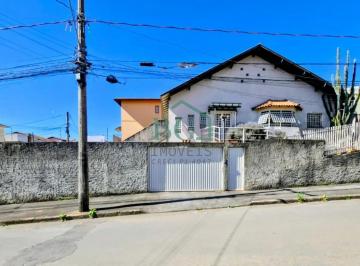 FACHADA · Excelente casa á venda no Jardim das Azaleias em Poços de Caldas MG.