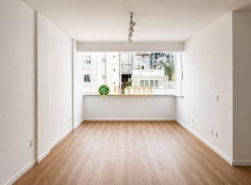 b50b3331e2edc641a7dab0f8f59e6db45a2c51a3 · Apartamento com 3 quartos no Centro de Florianópolis, próximo à Marina da Beira Mar Norte.