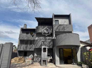 Apartamento · 18m² · 1 Quarto · Kitnet mobiliada para alugar no bairro Parolin
