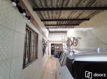 Casa · 200m² · 3 Quartos · 2 Vagas · Casa no Bairro Nova Esteio com 200m² de área privativa e 03 (Três) quartos.