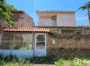 Casa · 197m² · 4 Quartos · 4 Vagas · Casa com 4 dormitórios, R Doutor Paulino Guerra